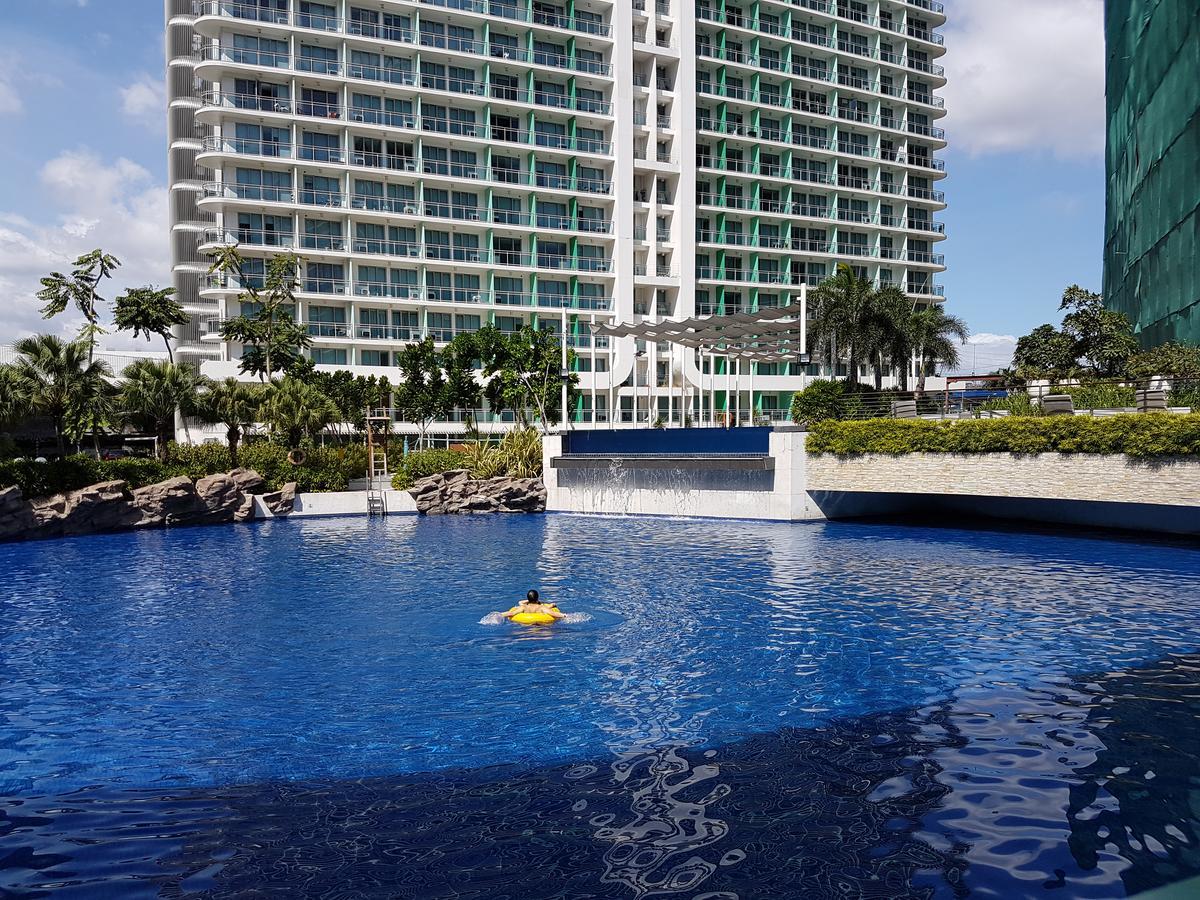Azure Tropical Paradise Manila Dış mekan fotoğraf