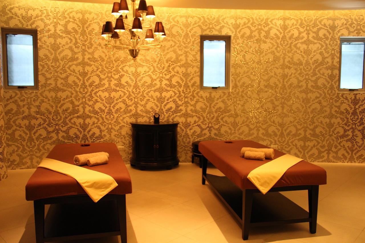 Azure Tropical Paradise Manila Dış mekan fotoğraf